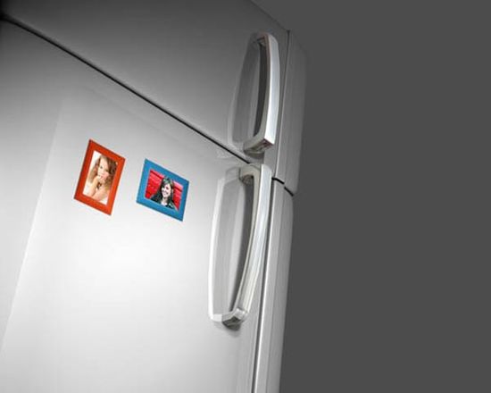 regala queste fantastiche cornici magnetiche stampate in alta definizione