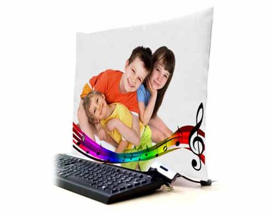 realizza un bellissimo coprimonitor personalizzato con le immagini dei tuoi bambini. ideale per la festa del papà