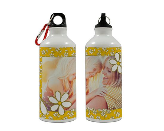 Borraccia con margherite bianche