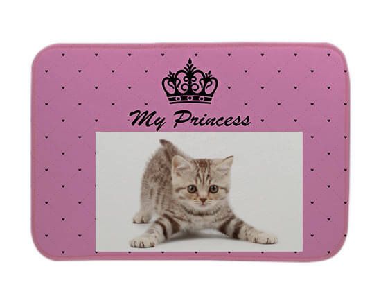 Tappetino per animali con grafica nel colore rosa con corona