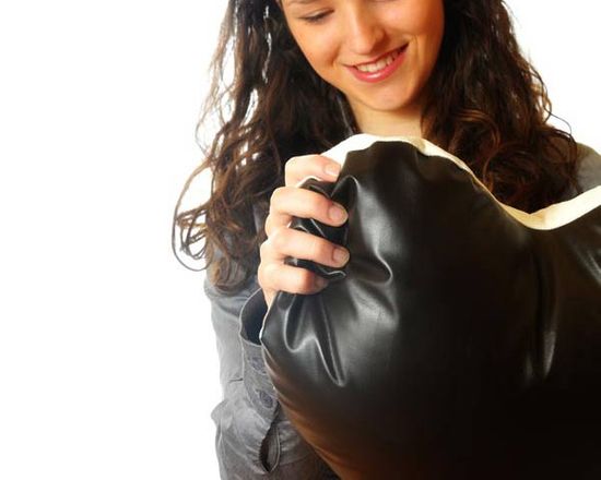 Stampa i tuoi ricordi sui nostri Cuscini Cuore Elite con retro in pelle