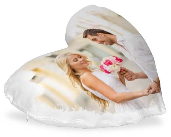 cuscino cuore in raso personalizzato con foto