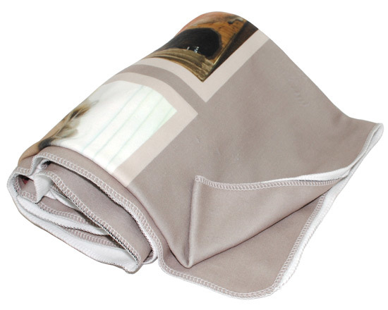 Coperta complimese singolo strato, cucita a mano con la massima cura ed attenzione per le rifiniture.