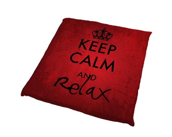 Il cuscino da sedia con il keep calm rosso