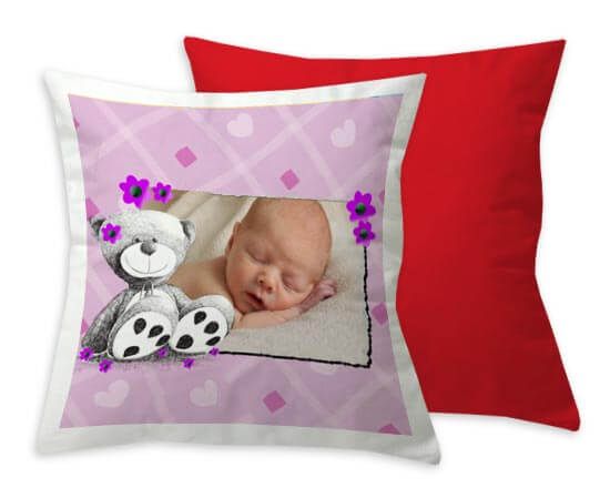 Orsetto rosa su cuscino quadrato in poliestere