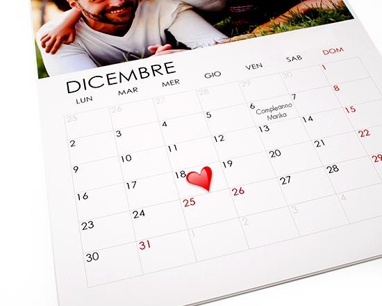 inserisci testi e clipart nelle caselle del calendario