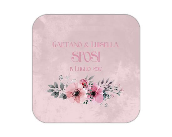 Calamita quadrata con grafica rosa con fiori
