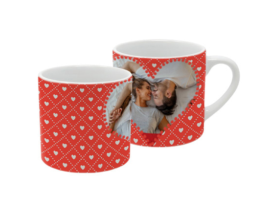 Una romantica tazza da caffè con la tua foto