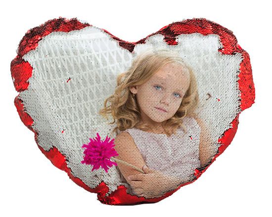 foto su cuscino a cuore con paillettes