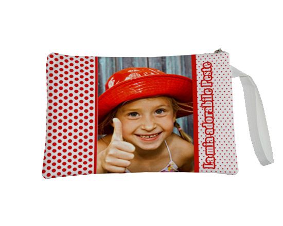 La strepitosa pochette con pois rossi