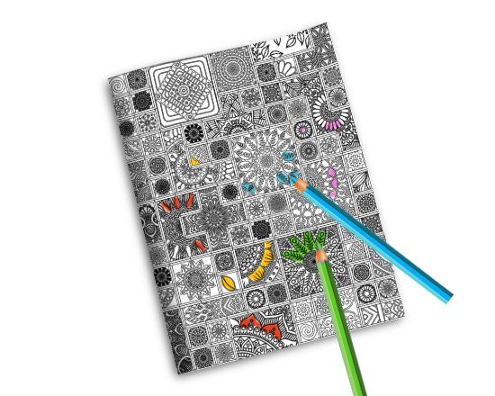 Quaderno con grafica etnica su copertina