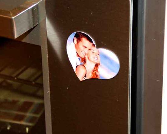 regala un messaggio d'amore. realizza una calamita personalizzata