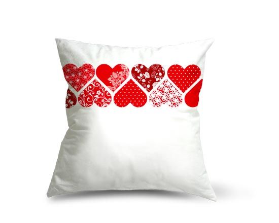 Elegante cuscino in pile con grafica di cuori