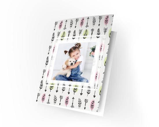 Card con piume e frecce decorate