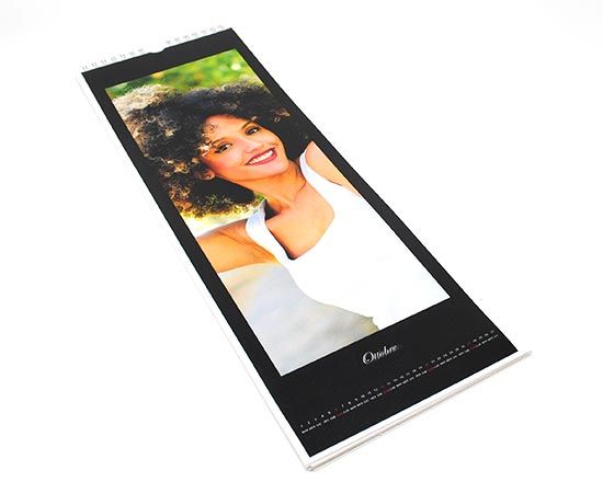 grafica nera elegante per calendario slim