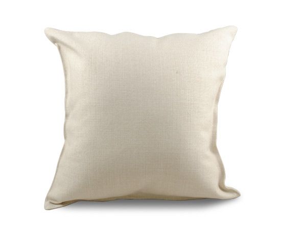 Cuscino in juta - un tessuto che  risalta su mobili e divani