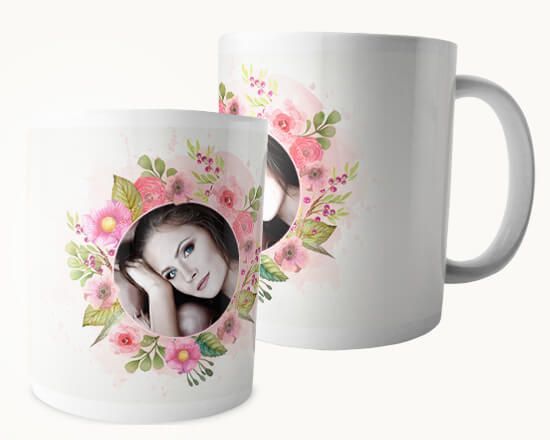 Tazza personalizzata con cornice di fiori
