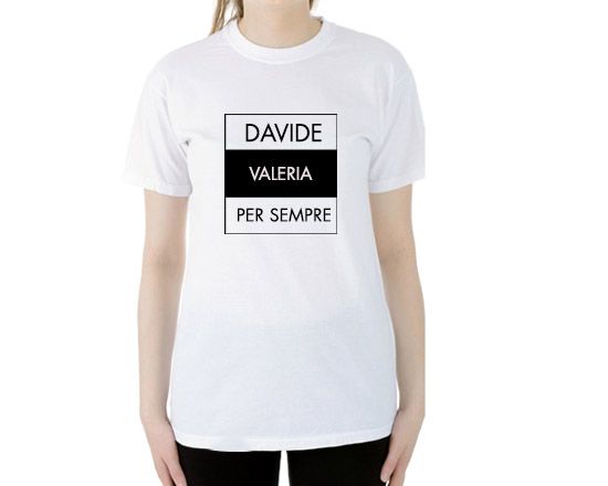 Elegante t-shirt proposta nel colore nero