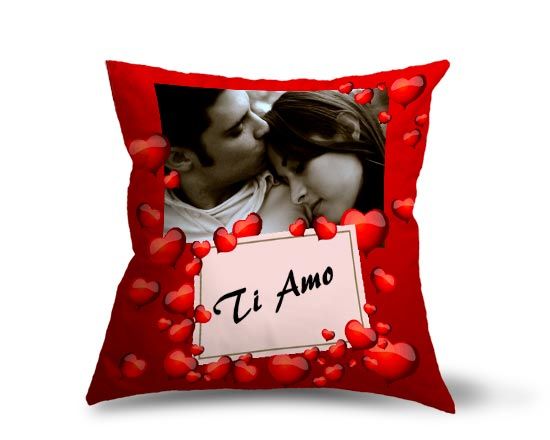 Cuscino dainetto con grafica per S. Valentino