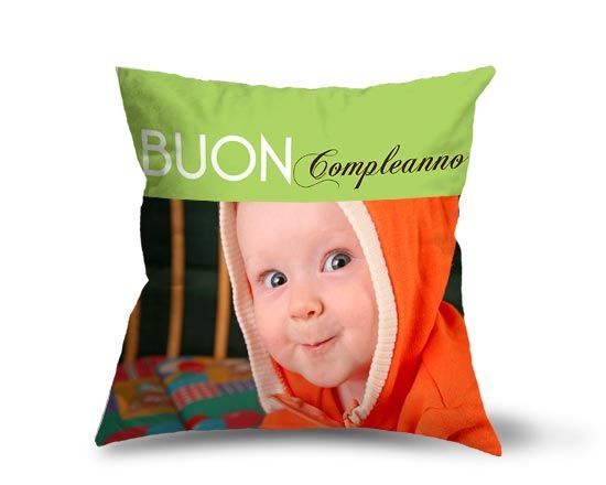 Cuscinoin pile con grafica buon compleanno