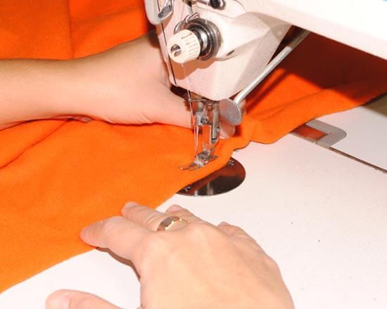 lavorazione artigianale - coperta in pile