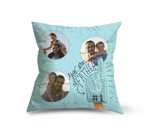 Cuscino in pile con grafica celeste