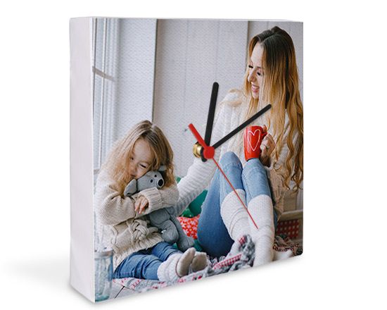 tela orologio con immagini e grafiche