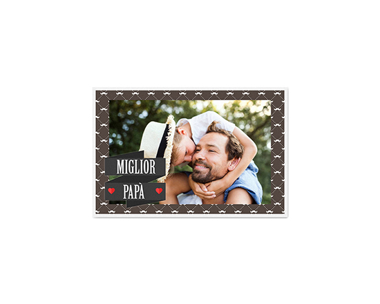 Bigliettino auguri per papà con grafica con baffi
