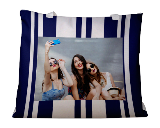 Borsa mare con grafica a righe e foto