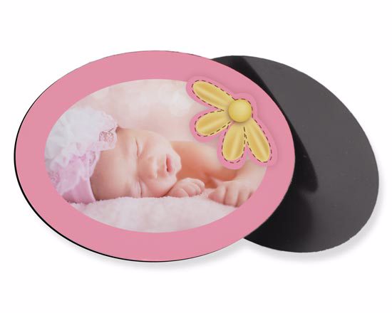 Magnete ovale grande con fiore giallo