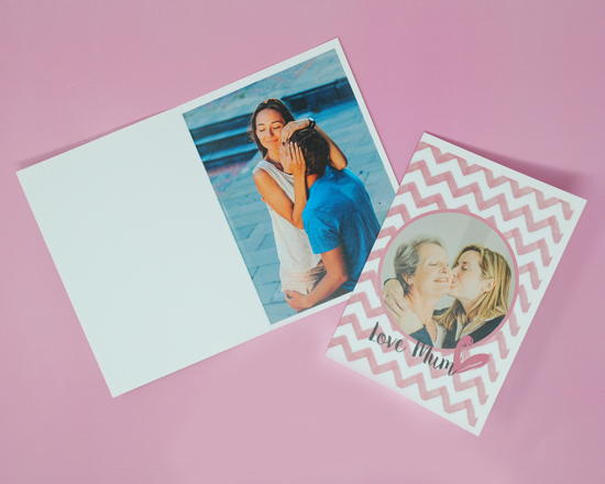 Personalizza l'interno del biglietto a 2 ante con foto