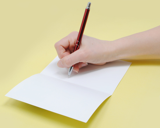 Scrivi un messaggio all'interno del tuo biglietto a 2 ante