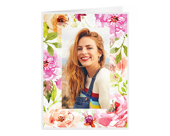 Biglietto auguri pieghevole con foto e grafica floreale