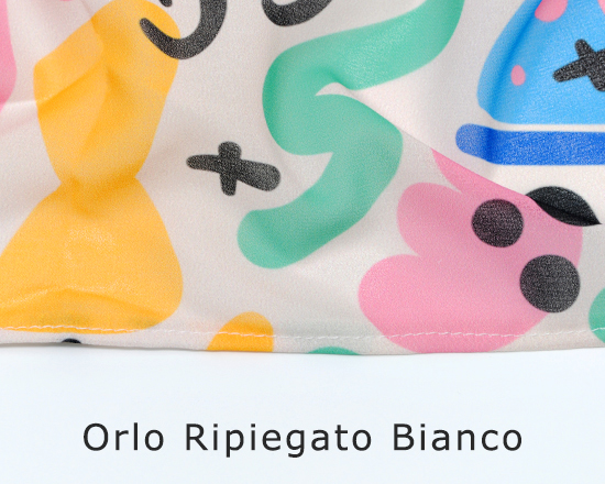 Stampa su chiffon con orlo ripiegato bianco