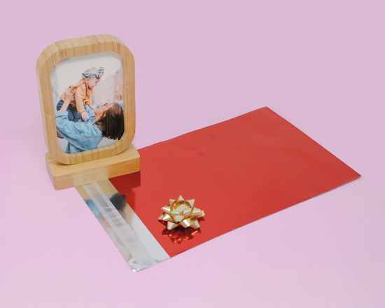 cornice rettangolare in bamboo con confezione regalo