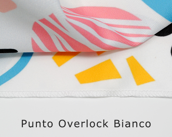 Stampa su poliestere semi-lucido con punto overlock bianco