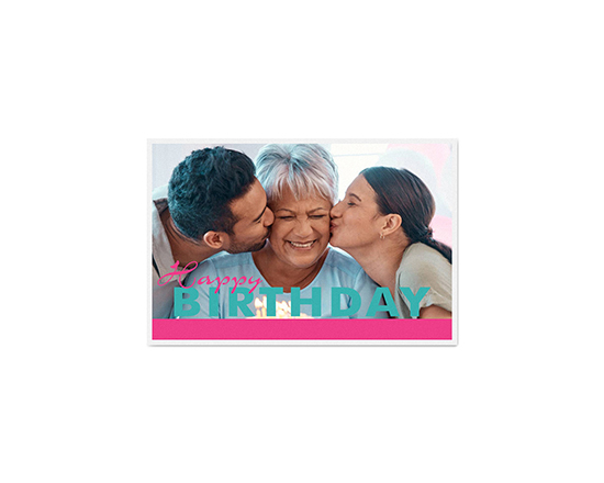 Bigliettino auguri con grafica Happy Birthday