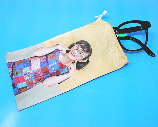 Porta occhiali con la tua immagine preferita