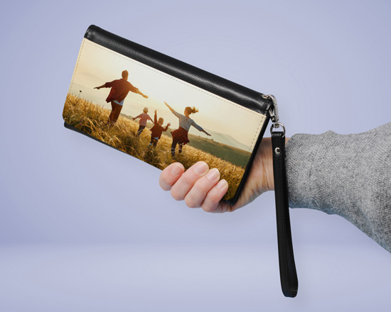 Portafoglio in ecopelle forma baguette. Personalizzato con foto personali