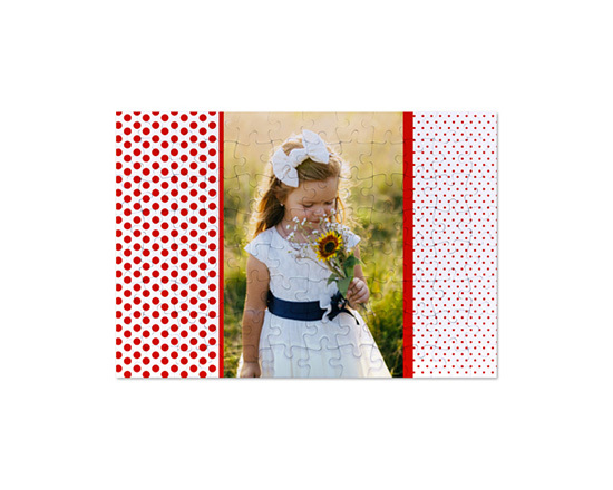 Puzzle formato A4 con grafica a pois rossi