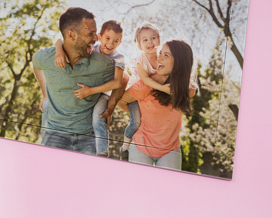 crea puzzle con cornice in formato A3 con la foto della tua famiglia