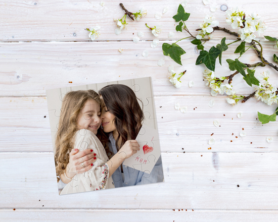Puzzle quadrato in legno con foto per la festa della mamma