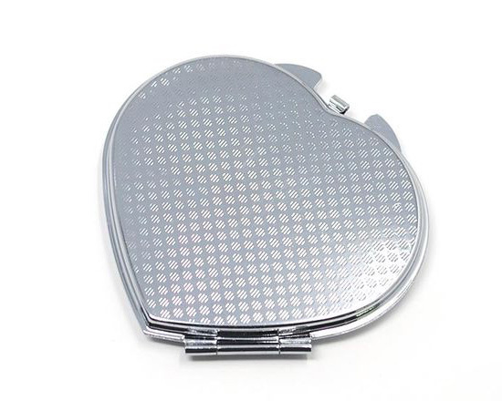 Regala questo elegante specchietto a forma di cuore, personalizzato con foto