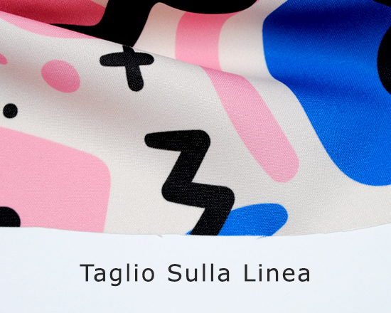 Stampa su tessuto burlington con taglio sulla linea