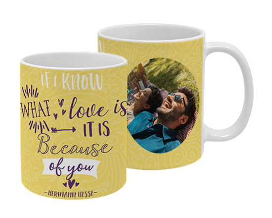 Tazza personalizzata con grafica gialla e foto