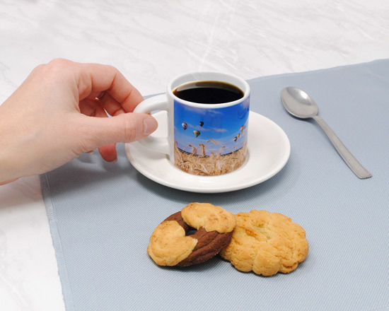 crea tazza espresso con immagini, nomi o testi