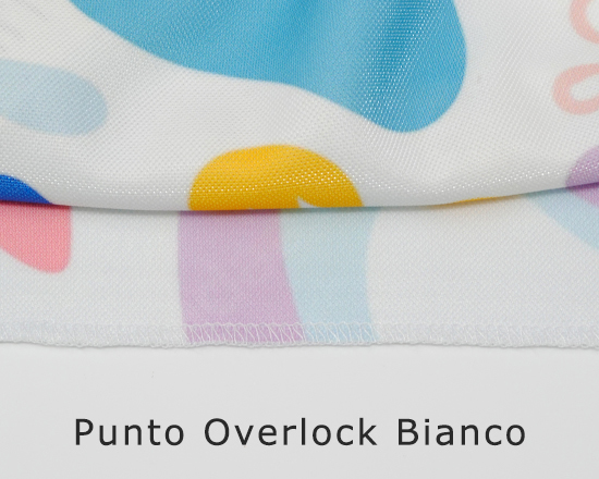 Poliestere lucido stampato con punto overlock