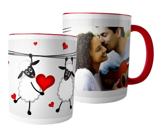Dolci pecorelle su tazza panoramica