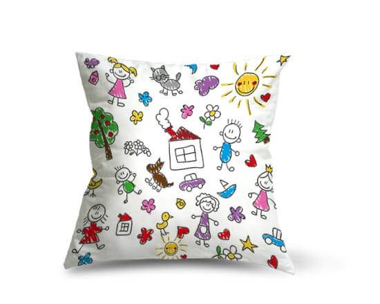 Cuscino con disegni colorati