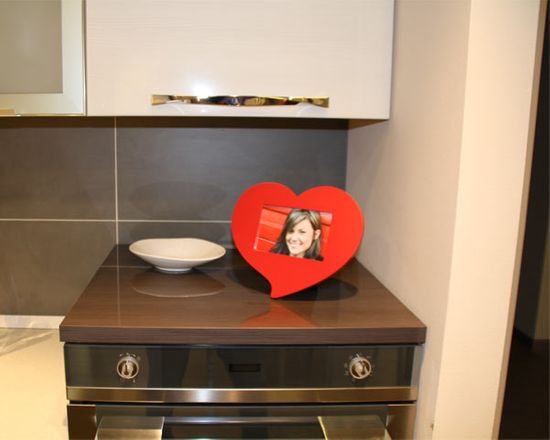 Cornice love, ideale per tutte le superfici